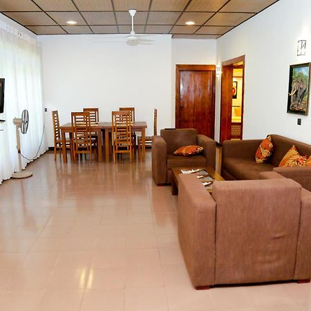 Seven Rich Villa Anuradhapura Ngoại thất bức ảnh