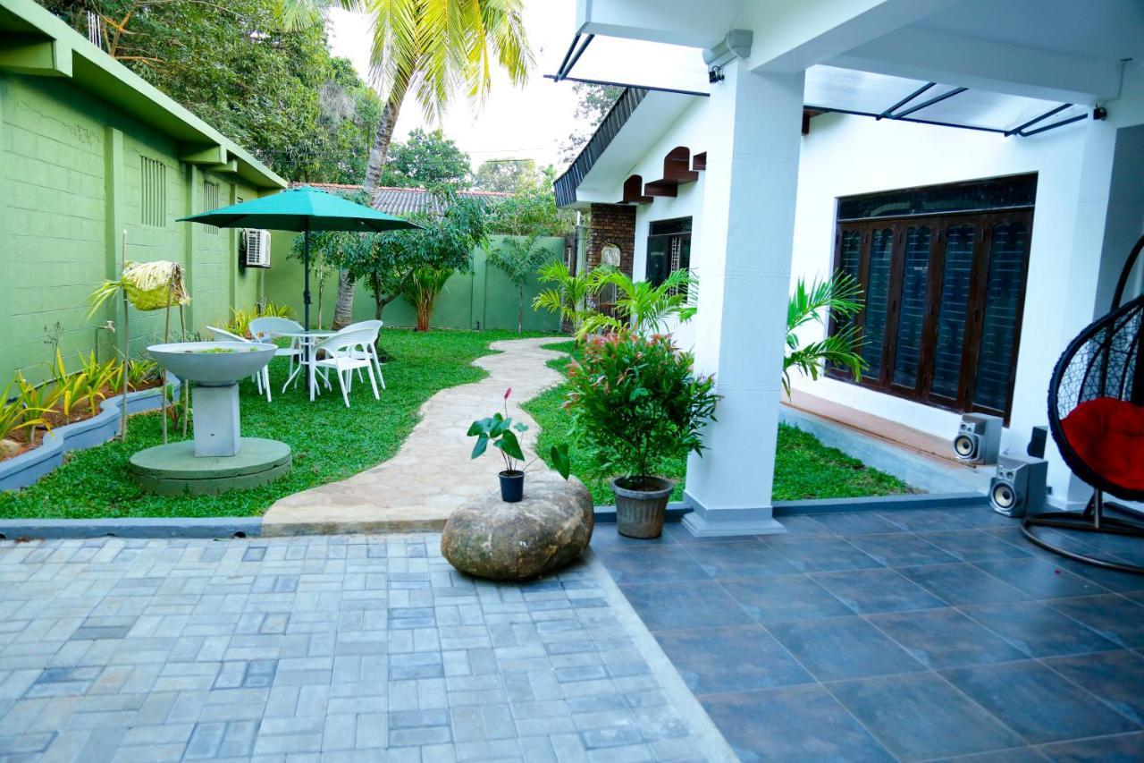 Seven Rich Villa Anuradhapura Ngoại thất bức ảnh